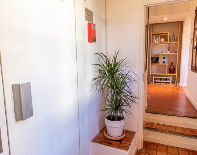 Cosy apartment, 2 bedrooms, 2 bathrooms, terrace and elevator, Aix en Provence