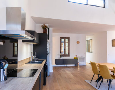 Apartment elevator, terrace, 3 bedrooms and 3 bathrooms Aix center
