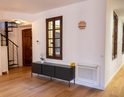 Apartment elevator, terrace, 3 bedrooms and 3 bathrooms Aix center