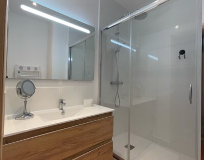 Cosy apartment, 2 bedrooms, 2 bathrooms, terrace and elevator, Aix en Provence